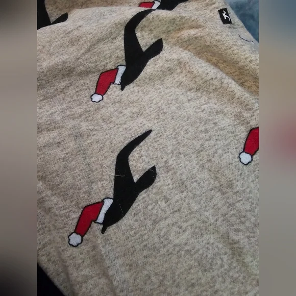 Hollister Mens  Beige Christmas Joggers with Black and Red Print  Mens Size M - Picture 11 of 14